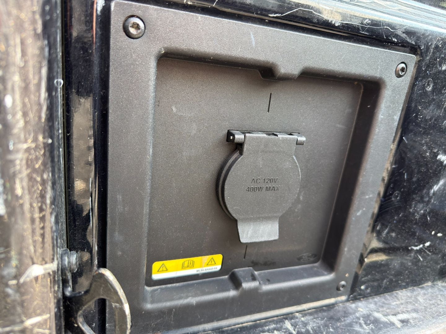 2022 Ford F-150 XLT 4X4 V6