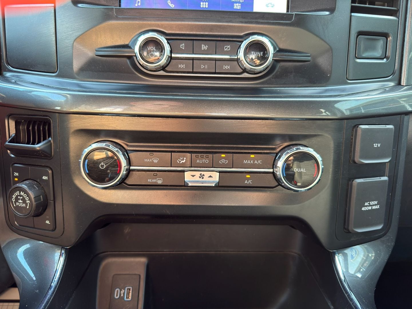 2022 Ford F-150 XLT 4X4 V6