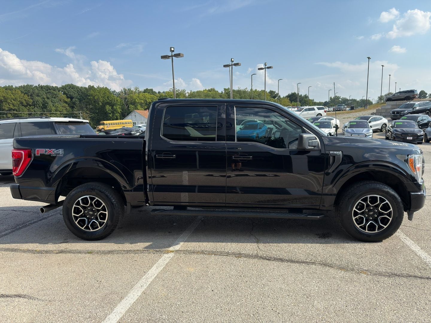 2022 Ford F-150 XLT 4X4 V6