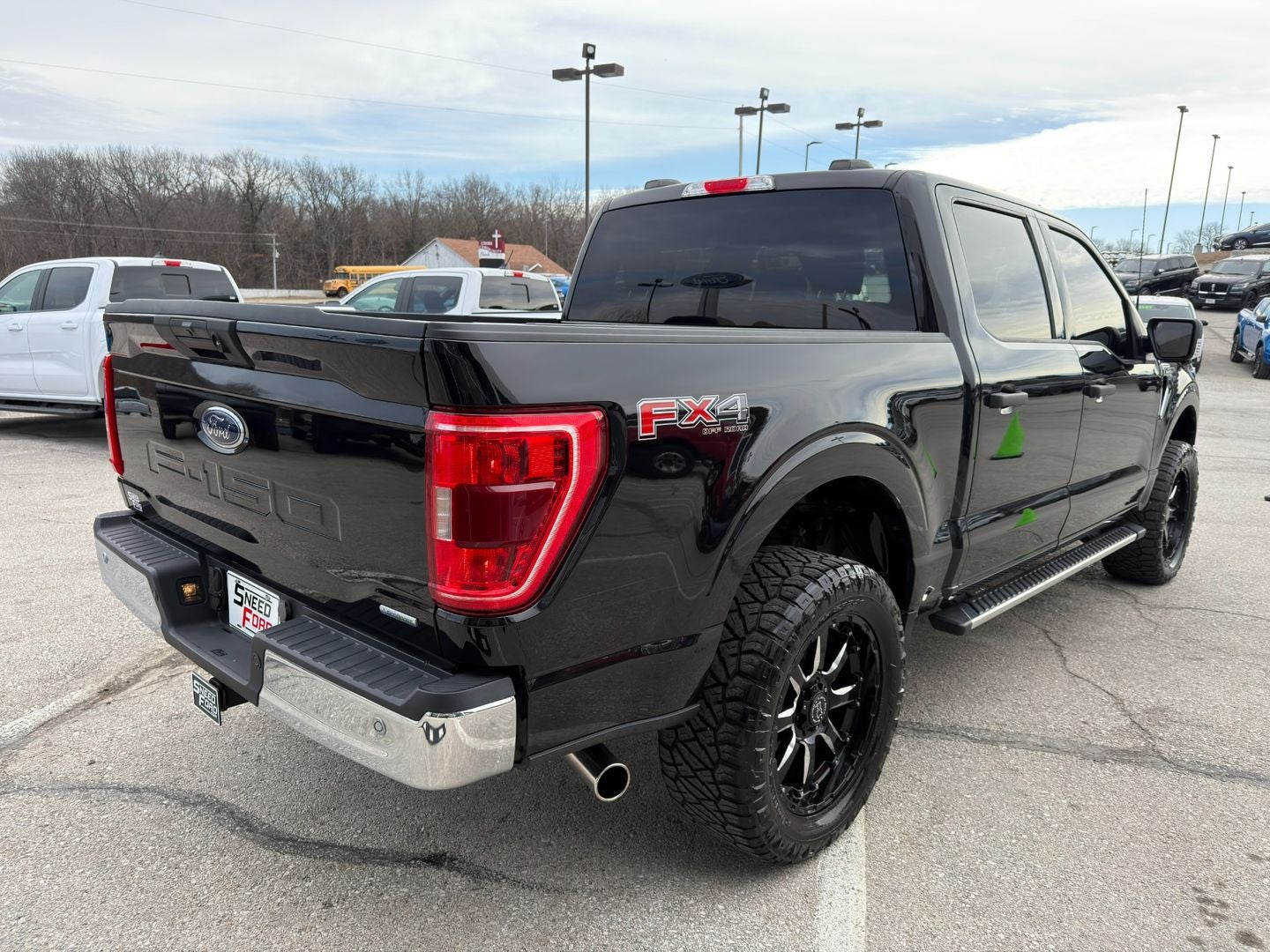 2023 Ford F-150 XLT 4X4 V6