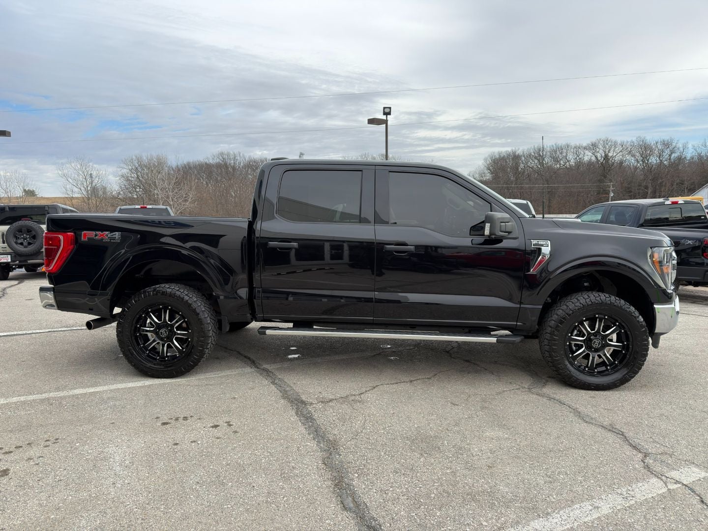 2023 Ford F-150 XLT 4X4 V6