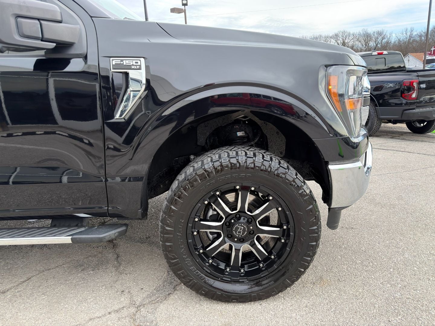 2023 Ford F-150 XLT 4X4 V6