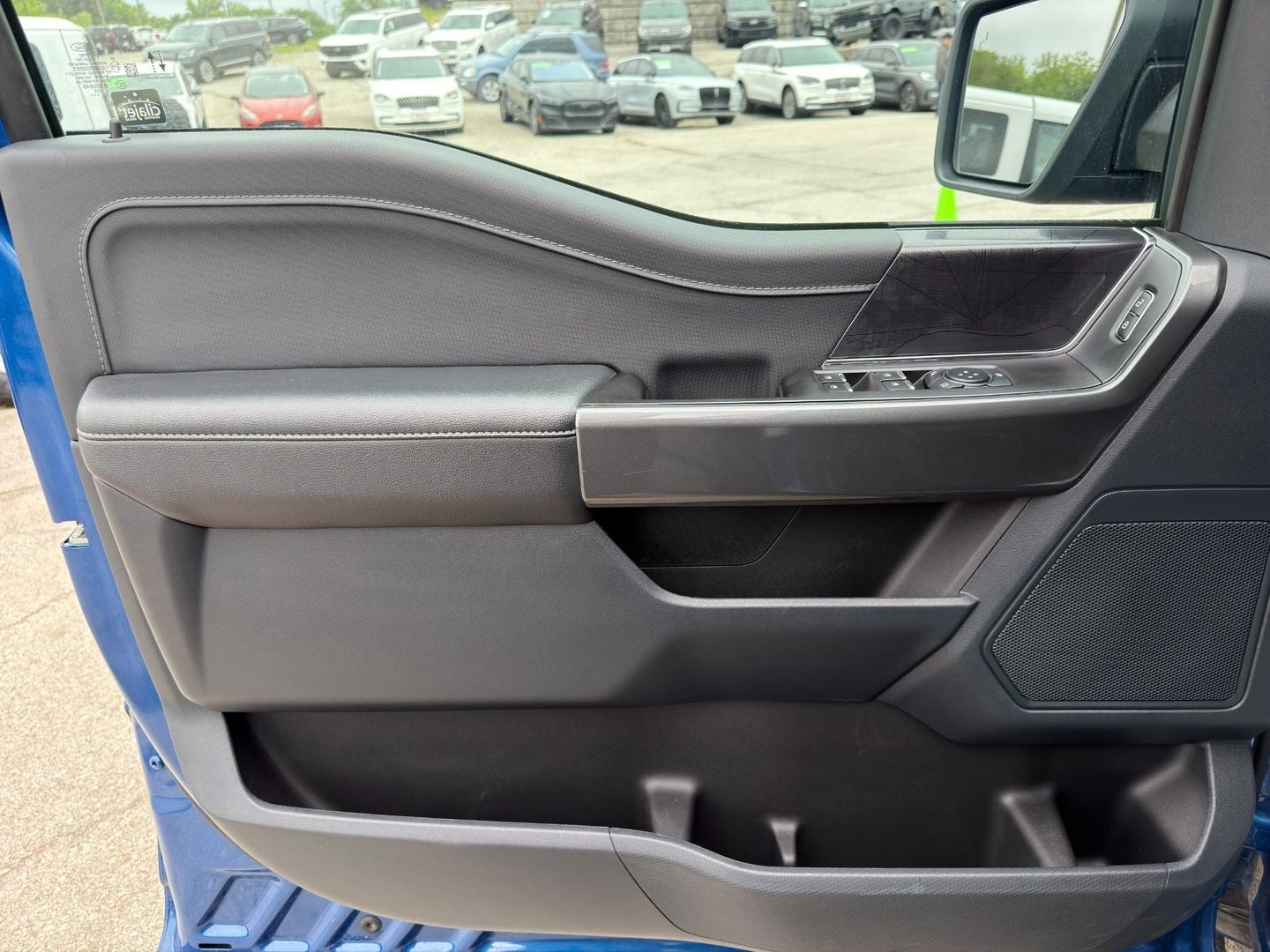 2023 Ford F-150 XLT 4X4 V6