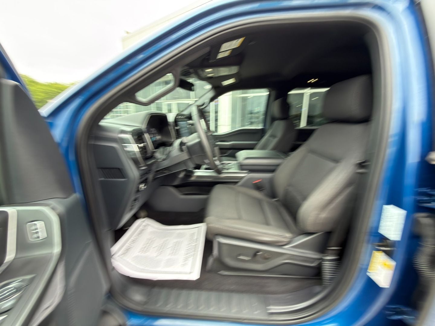 2023 Ford F-150 XLT 4X4 V6