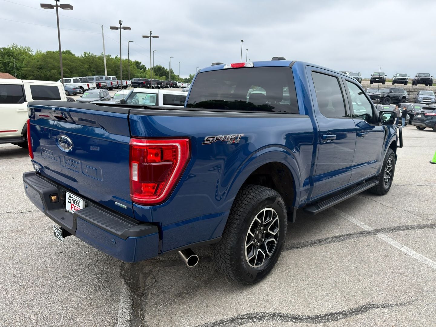 2023 Ford F-150 XLT 4X4 V6