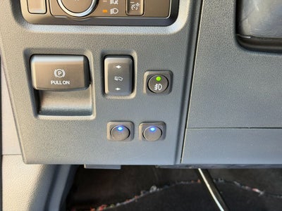 2023 Ford F-150 Lariat 4X4 V8 Black Ops