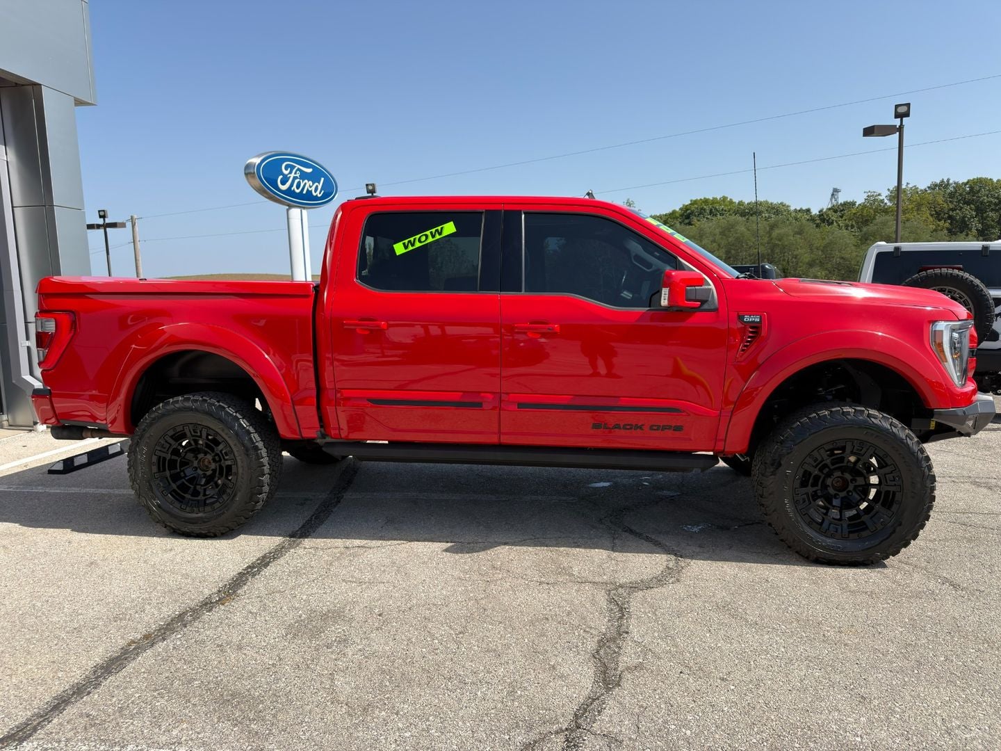 2023 Ford F-150 Lariat 4X4 V8 Black Ops