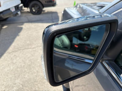 2023 Ford F-150 Lariat 4X4 V8