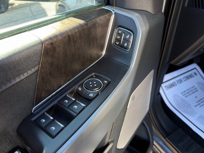 2023 Ford F-150 Lariat 4X4 V8