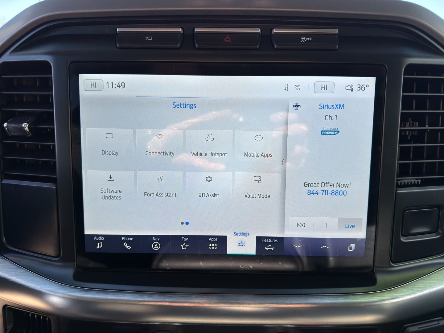 2023 Ford F-150 Lariat 4X4 V8