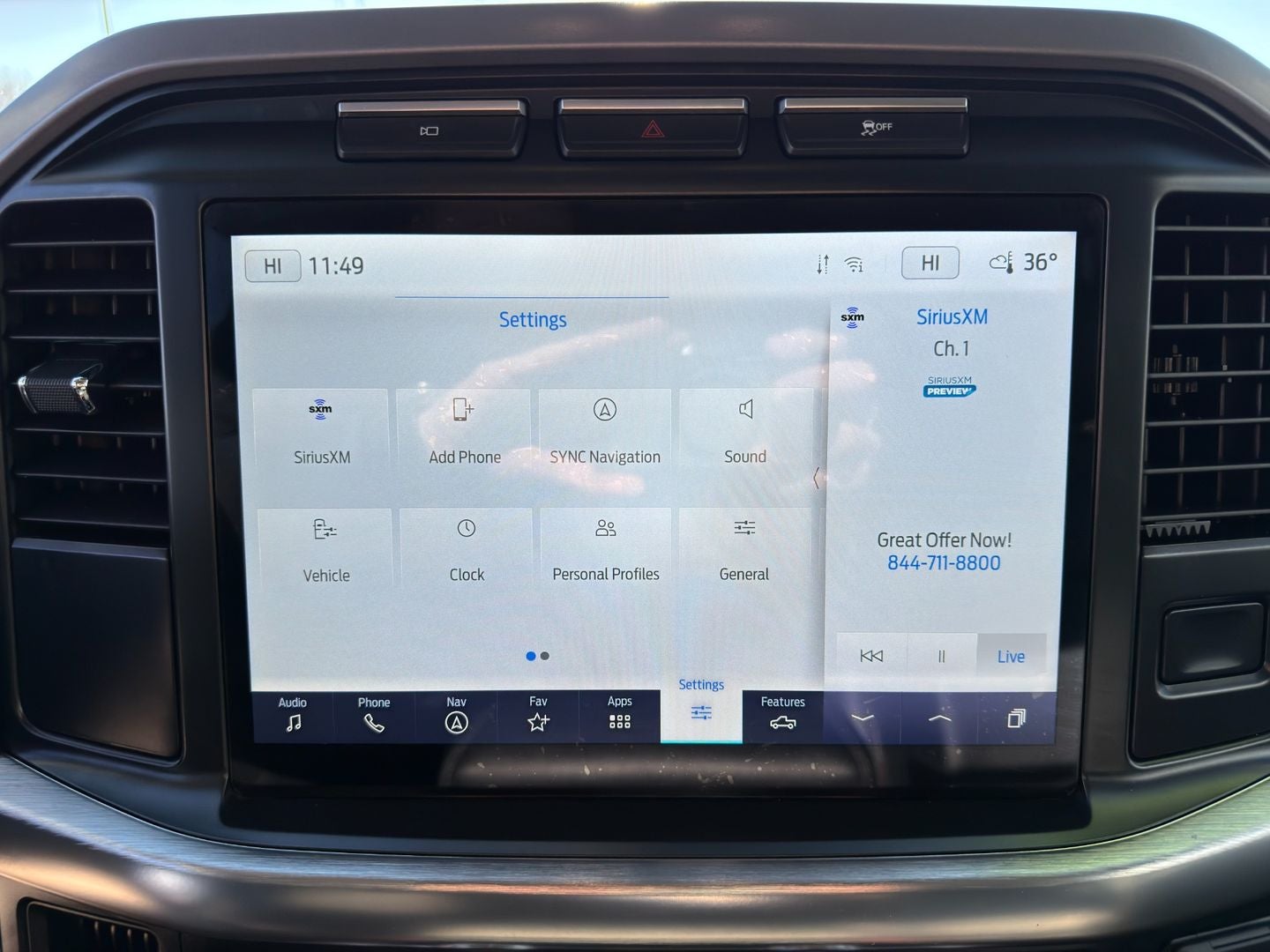 2023 Ford F-150 Lariat 4X4 V8