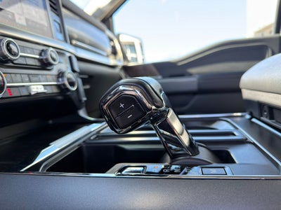 2023 Ford F-150 Lariat 4X4 V8