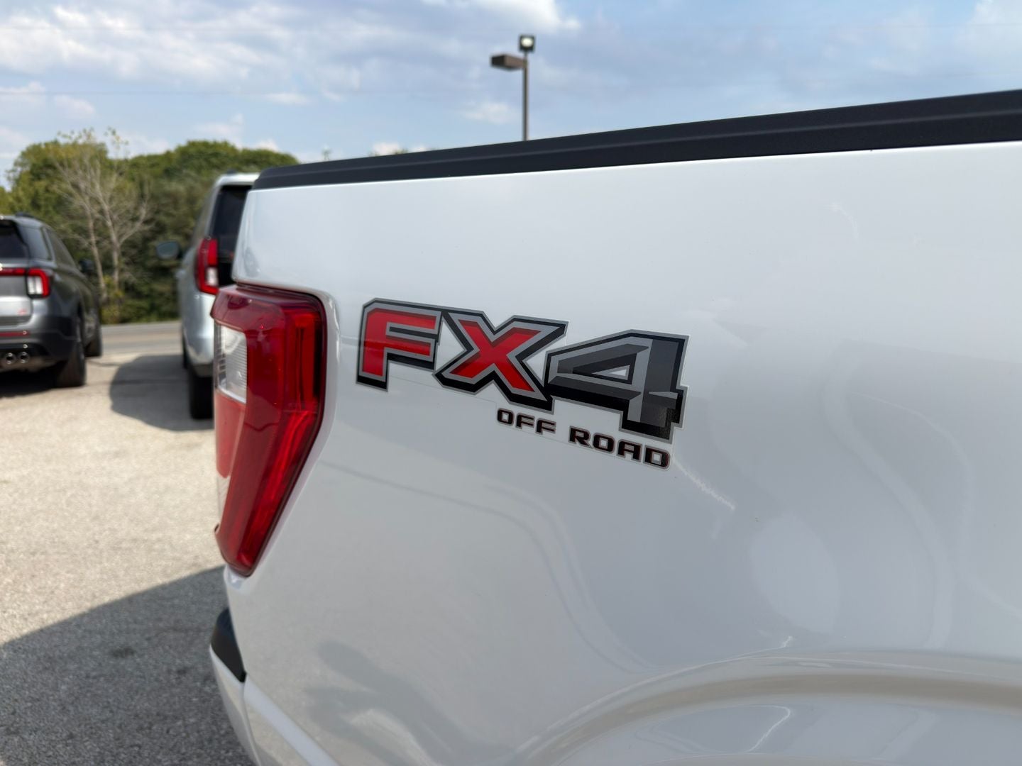 2023 Ford F-150 XL 4X4 V8