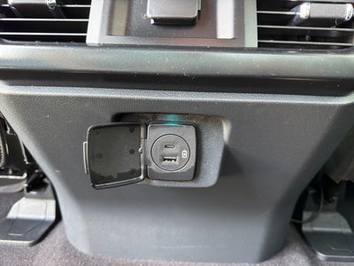 2023 Ford F-150 XL 4X4 V8