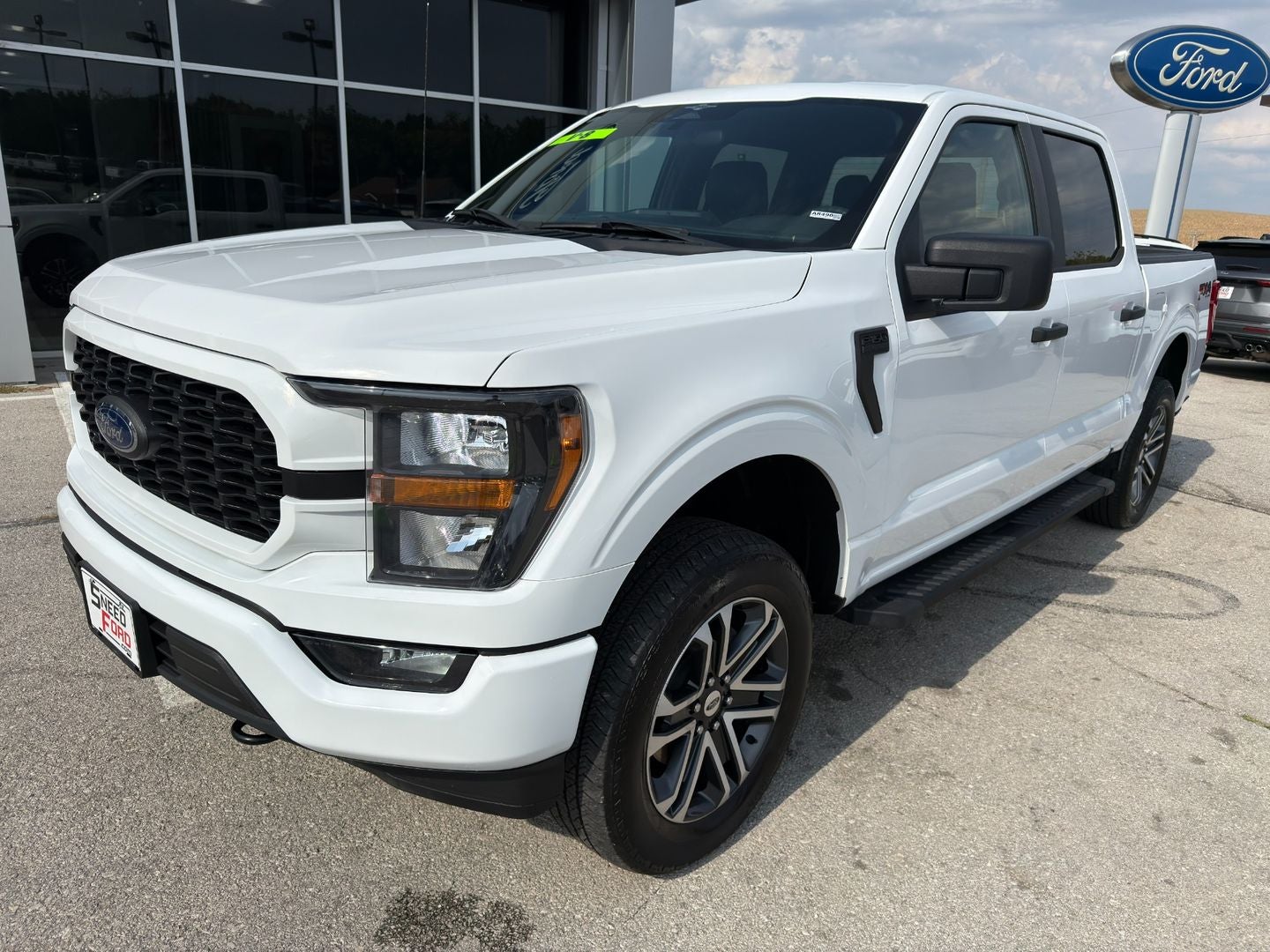 2023 Ford F-150 XL 4X4 V8