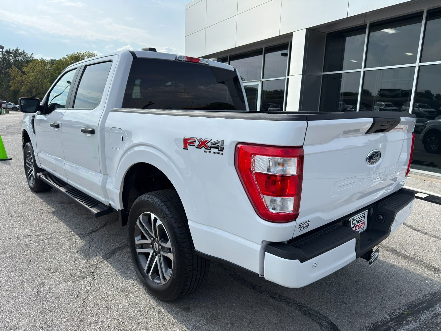 2023 Ford F-150 XL 4X4 V8
