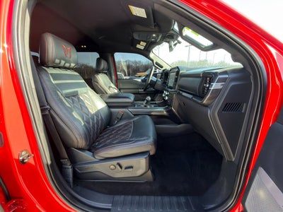 2023 Ford F-150 XLT 4X4 V8 Black Widow