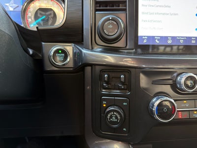 2023 Ford F-150 XLT 4X4 V8 Black Widow