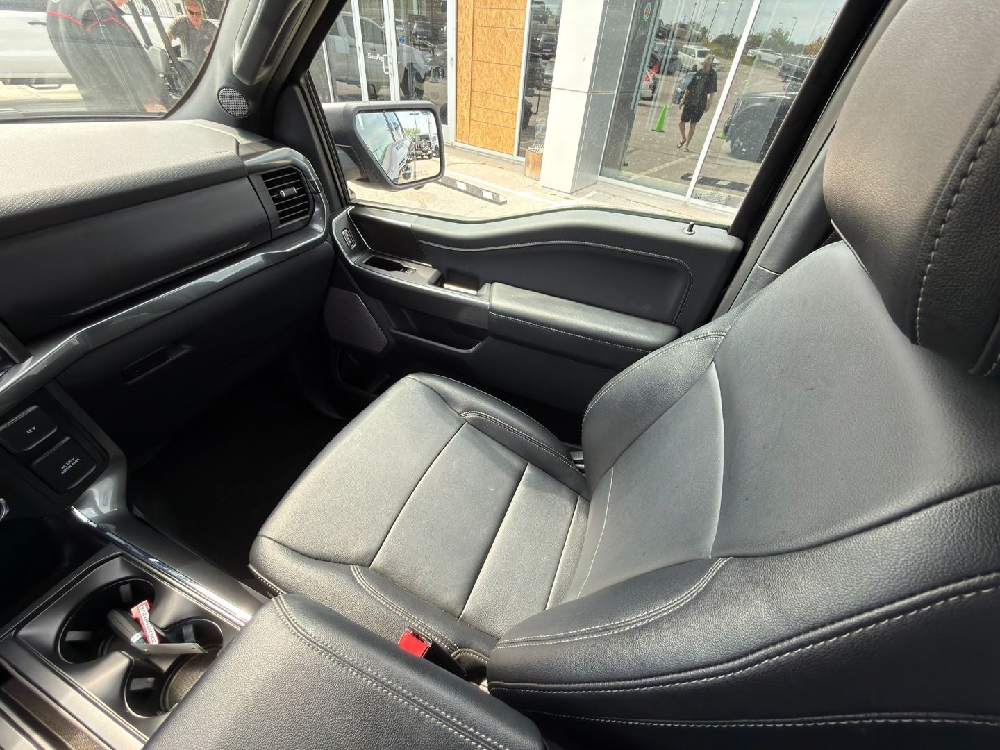 2022 Ford F-150 XLT 4X4 V6