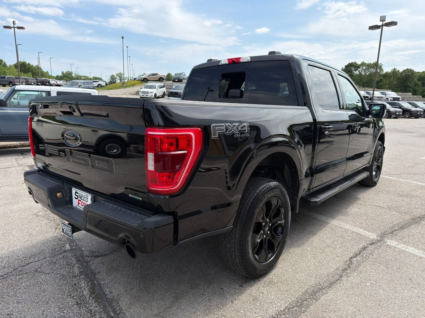 2022 Ford F-150 XLT 4X4 V6