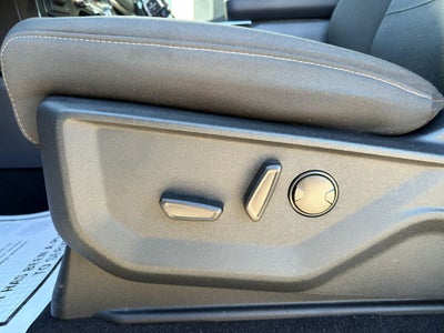 2023 Ford F-150 XLT 4X4 V6