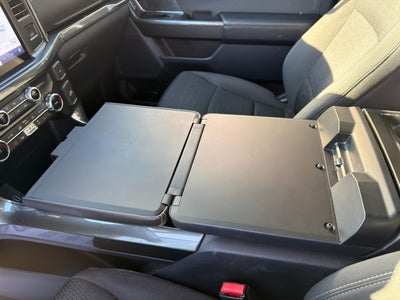 2023 Ford F-150 XLT 4X4 V6