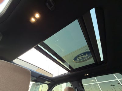 2022 Ford F-150 XLT 4X4 V6