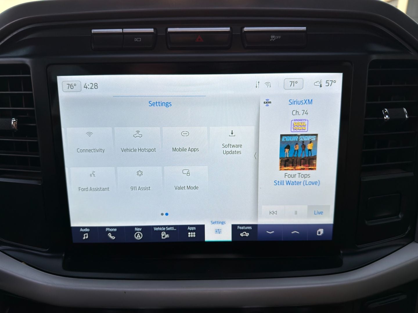 2022 Ford F-150 XLT 4X4 V6