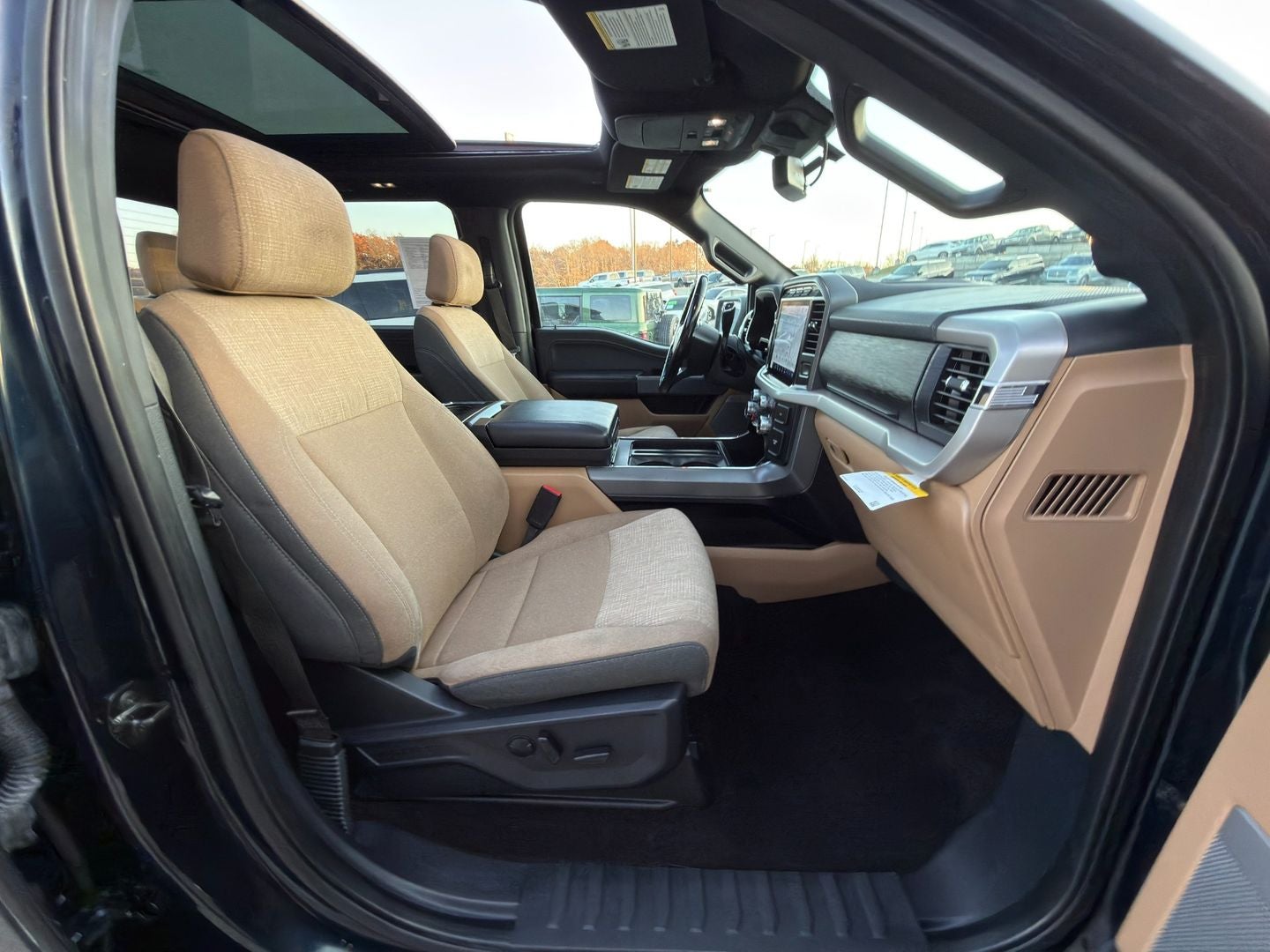 2022 Ford F-150 XLT 4X4 V6