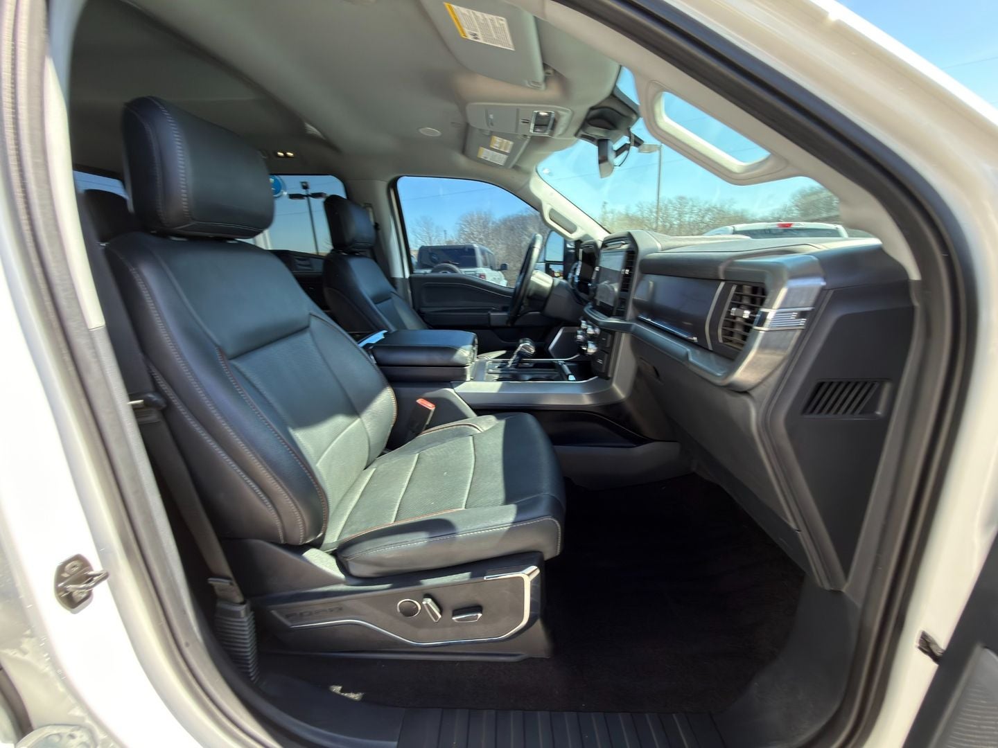 2022 Ford F-150 Lariat 4X4 V6