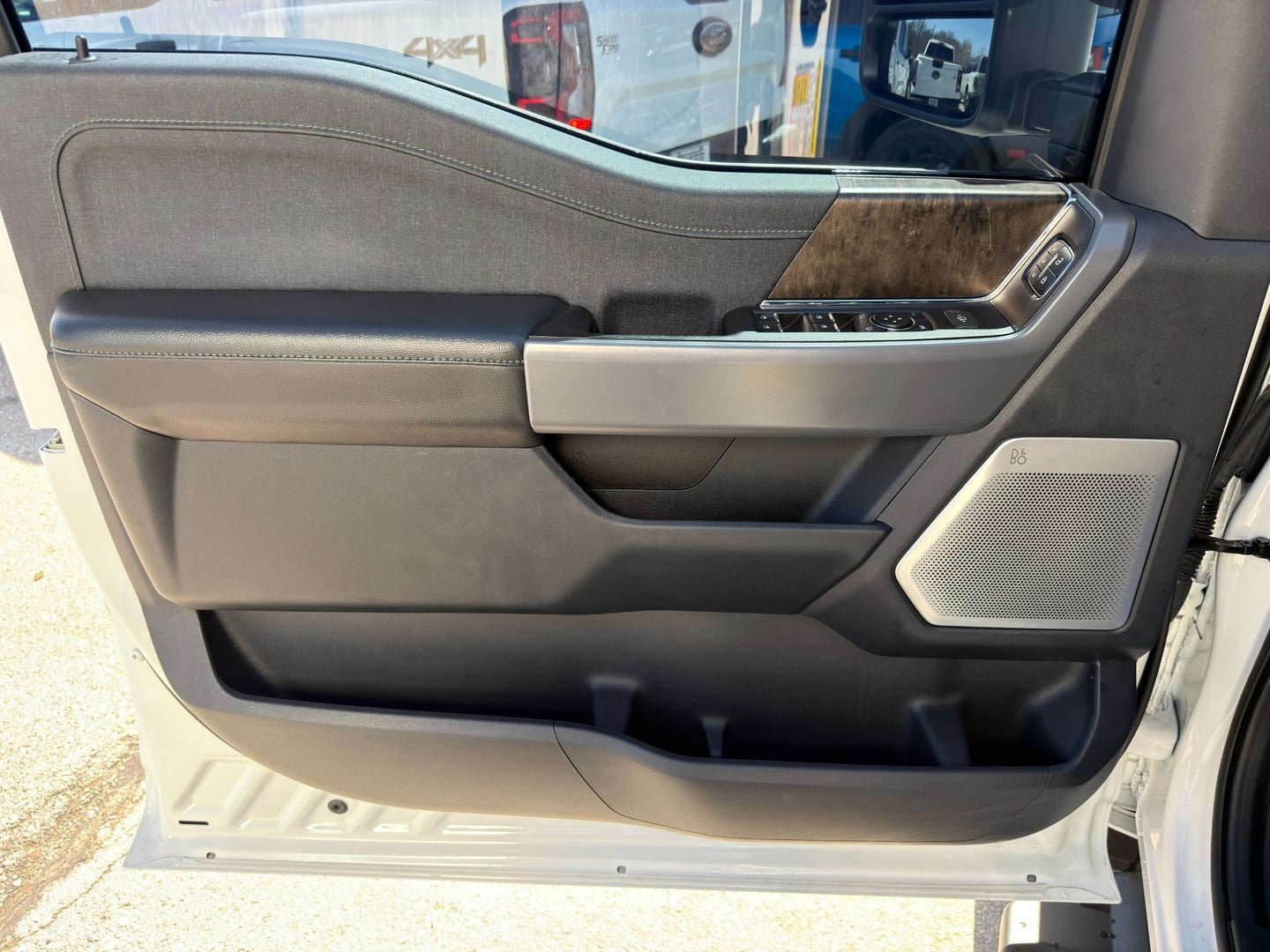 2022 Ford F-150 Lariat 4X4 V6