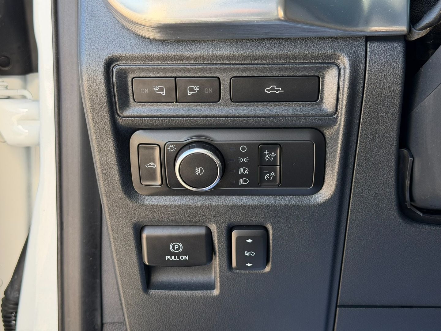 2022 Ford F-150 Lariat 4X4 V6