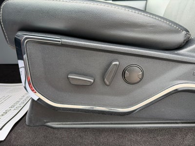 2023 Ford F-150 Lariat 4X4 V6