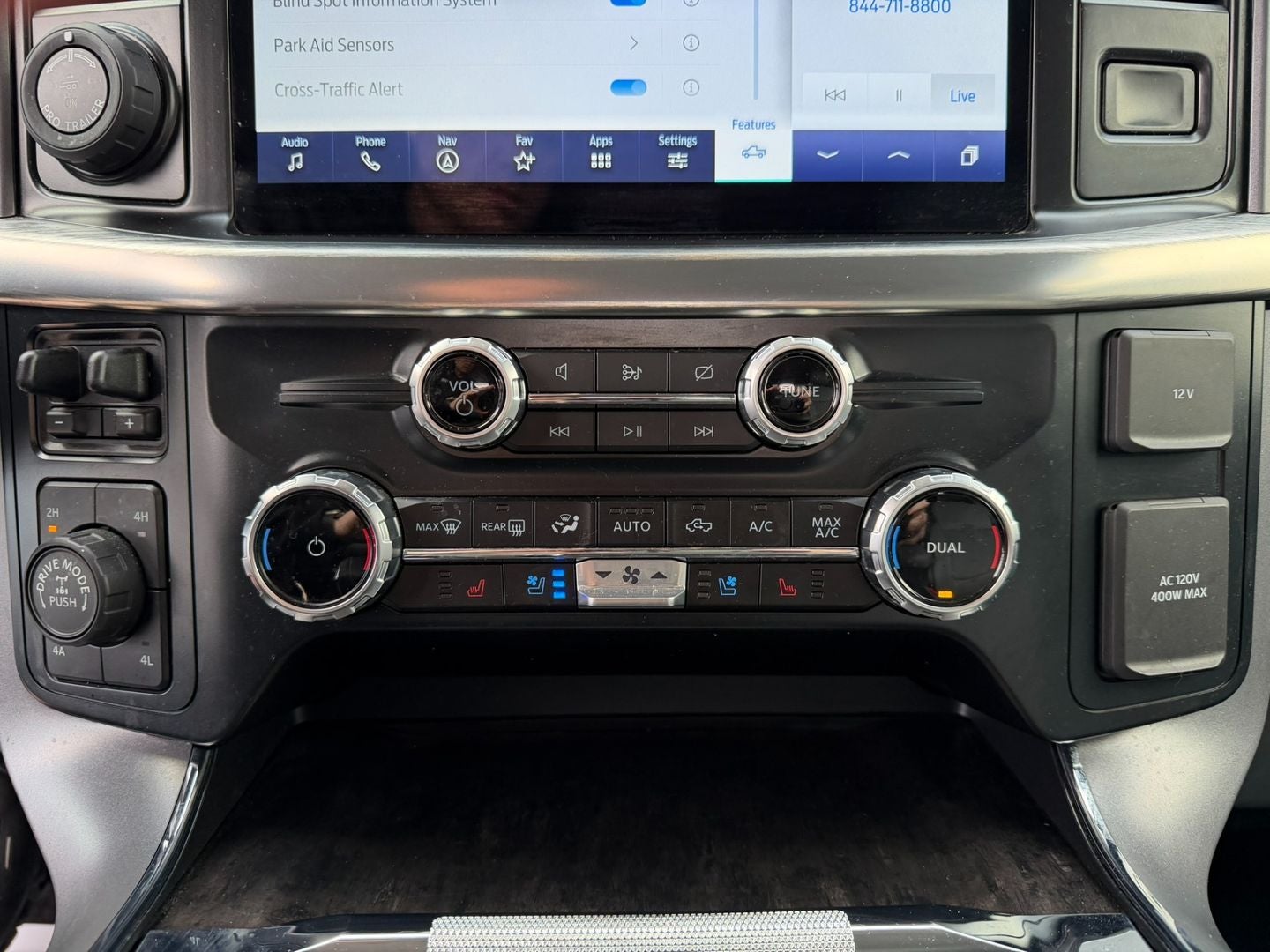 2023 Ford F-150 Lariat 4X4 V6