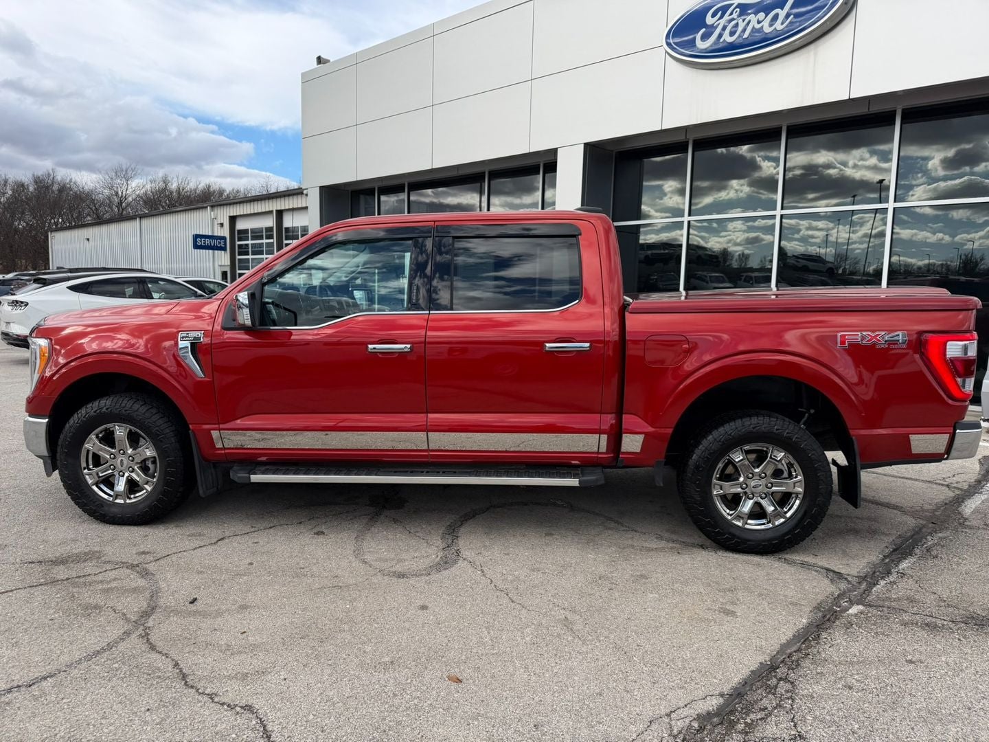 2023 Ford F-150 Lariat 4X4 V6