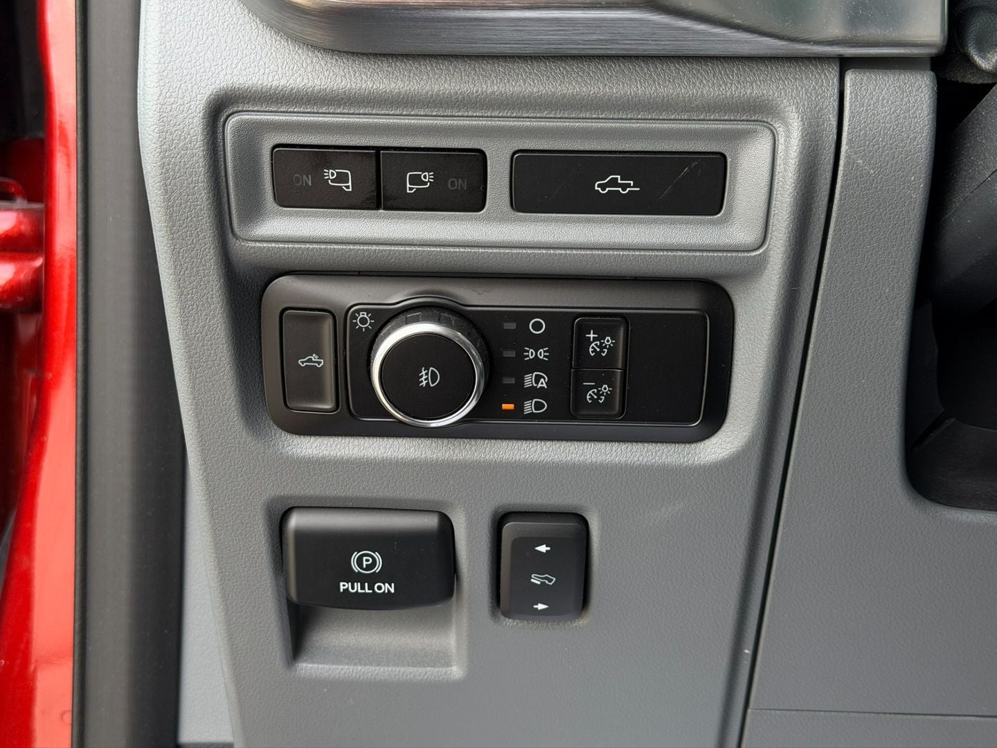 2023 Ford F-150 Lariat 4X4 V6