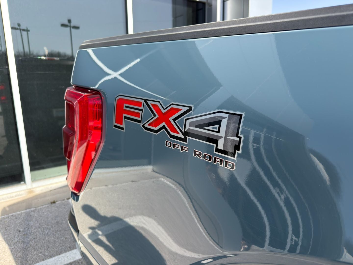 2023 Ford F-150 XLT 4X4 V6