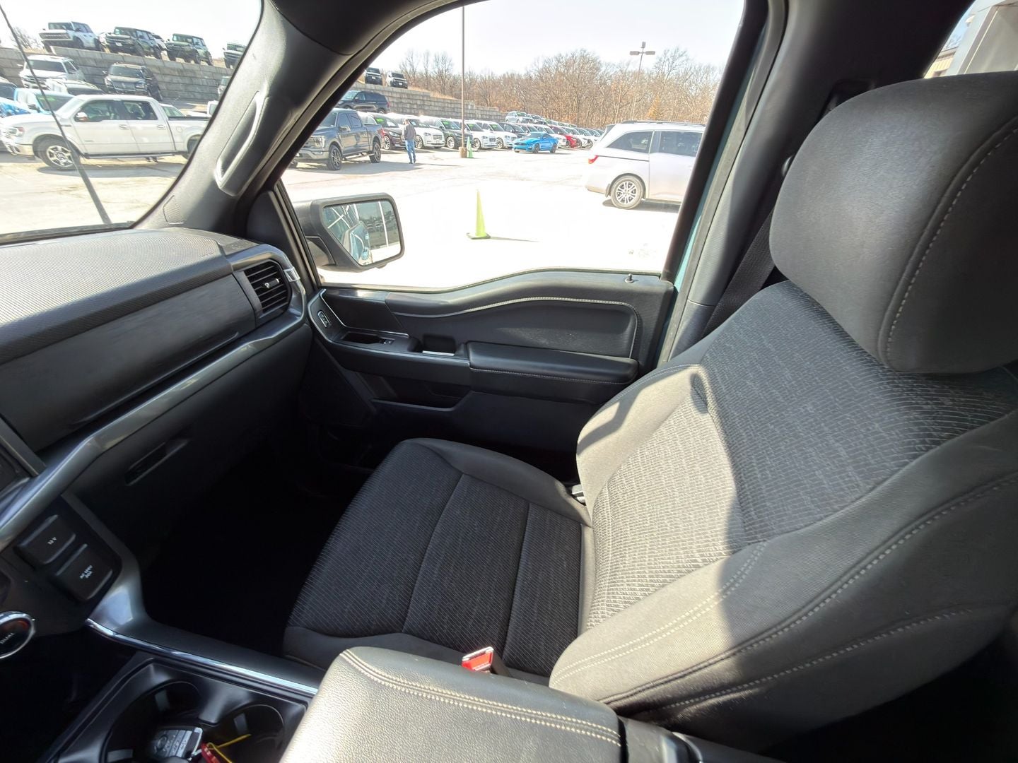 2023 Ford F-150 XLT 4X4 V6