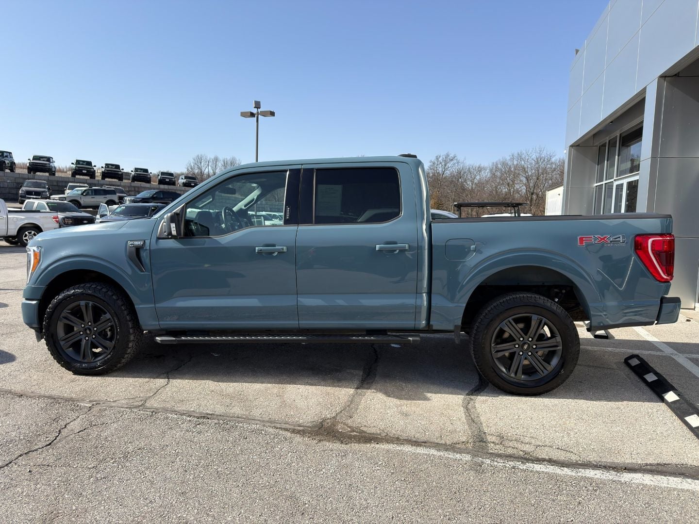 2023 Ford F-150 XLT 4X4 V6