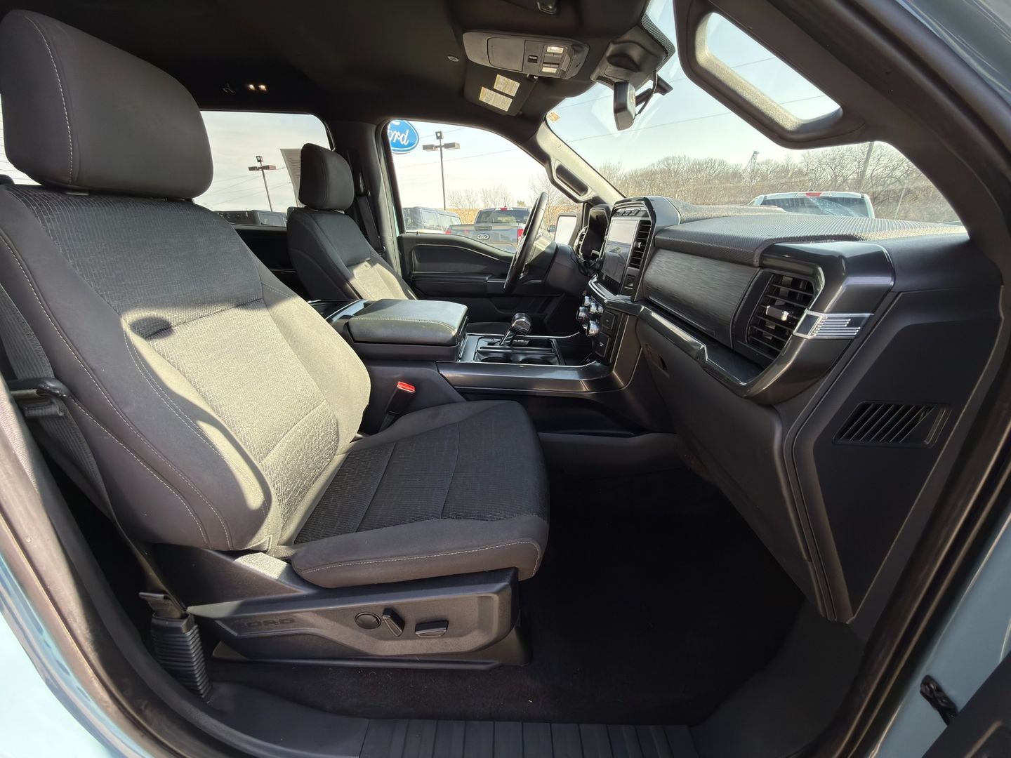 2023 Ford F-150 XLT 4X4 V6