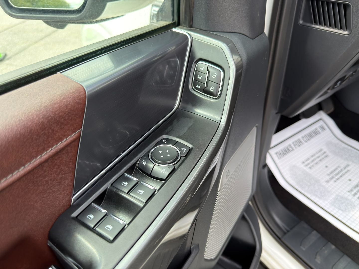 2023 Ford F-150 Lariat 4X4 V6