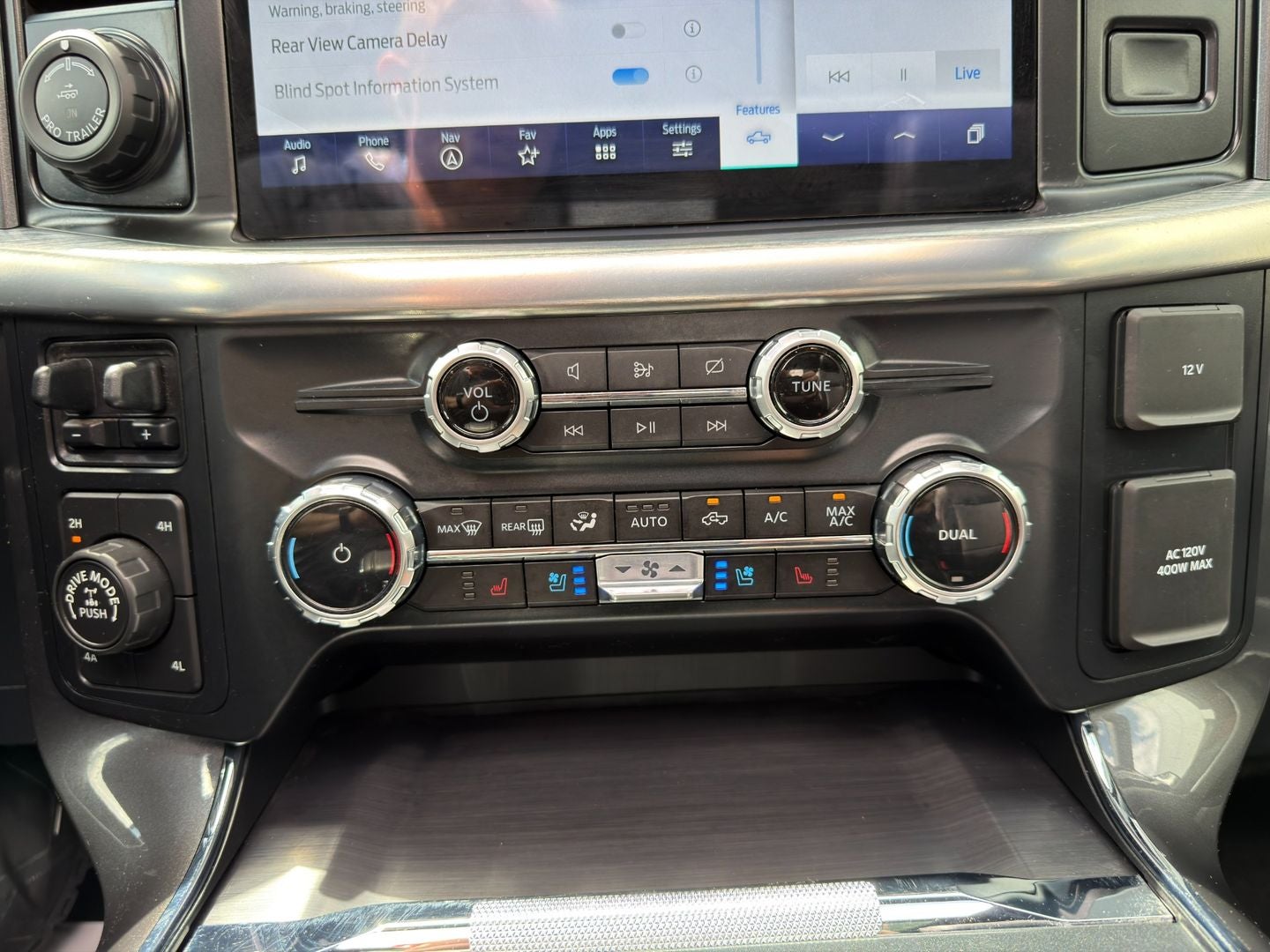 2023 Ford F-150 Lariat 4X4 V6