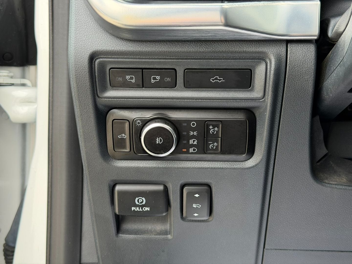 2023 Ford F-150 Lariat 4X4 V6