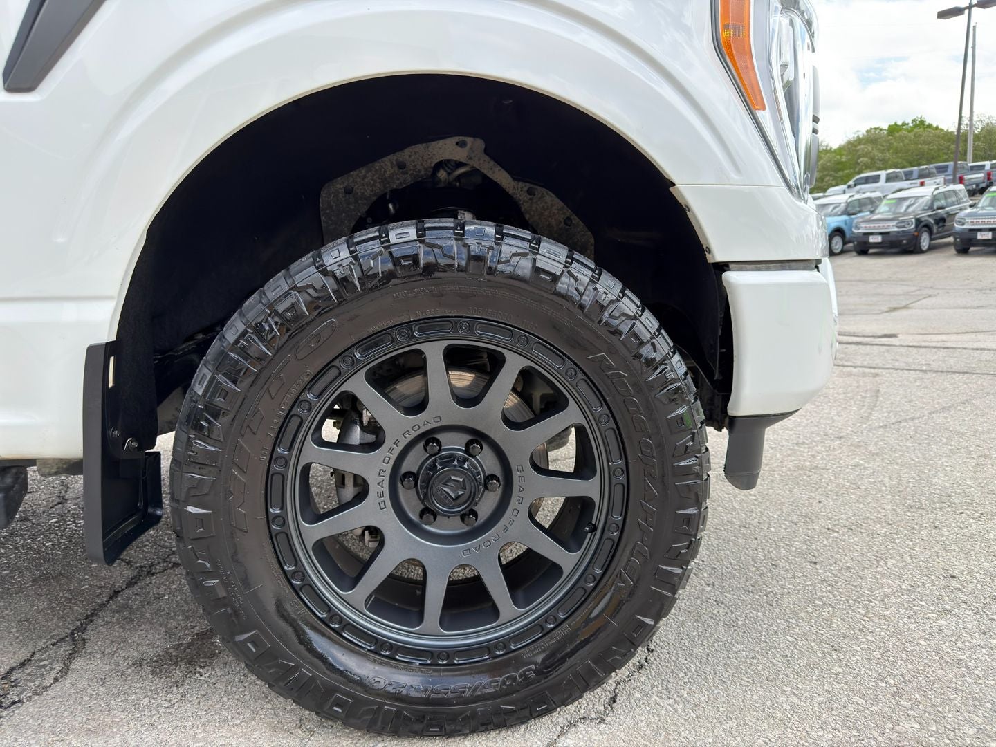 2023 Ford F-150 Lariat 4X4 V6