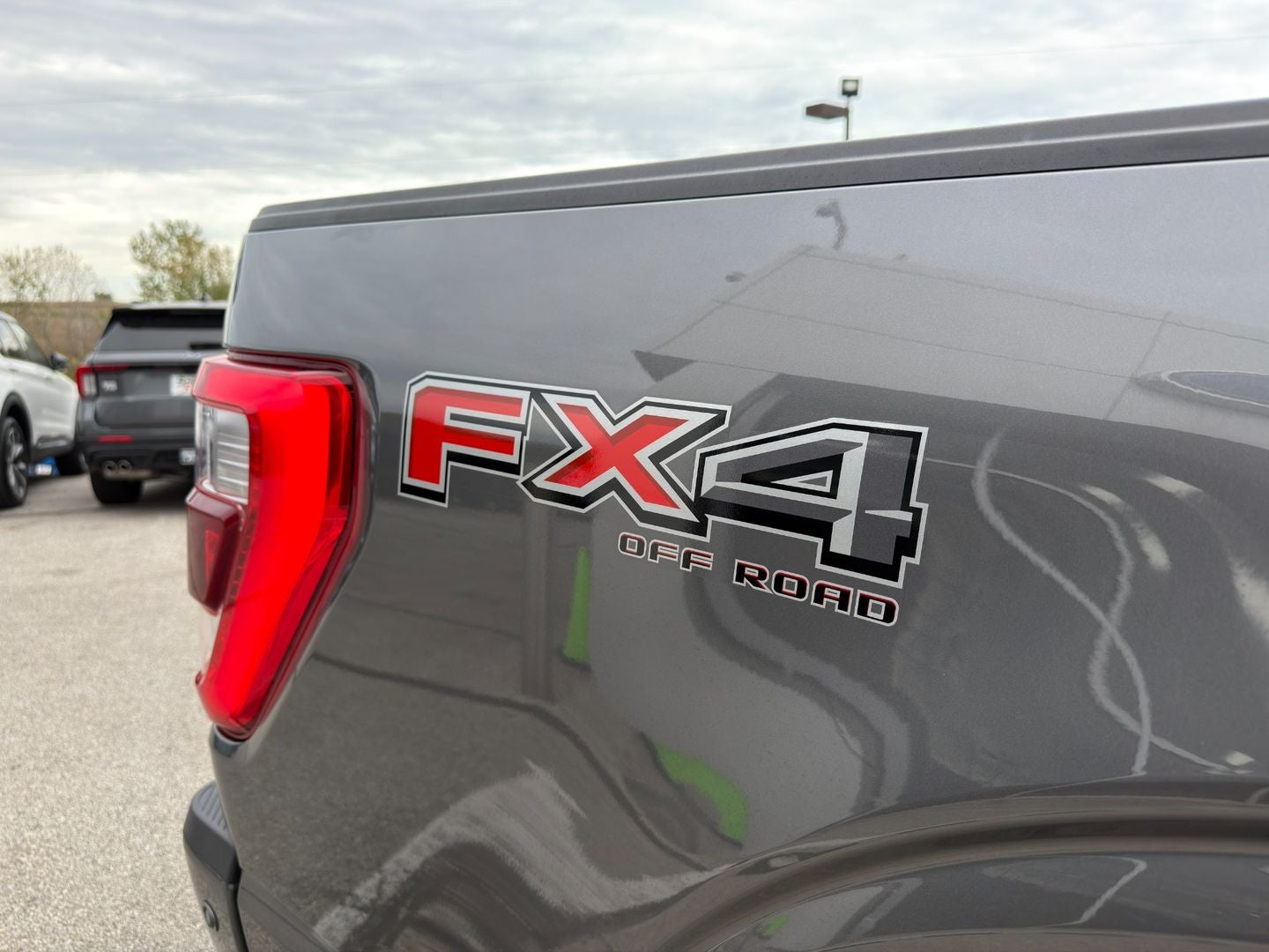 2021 Ford F-150 Lariat 4X4 Powerboost Hybrid V6