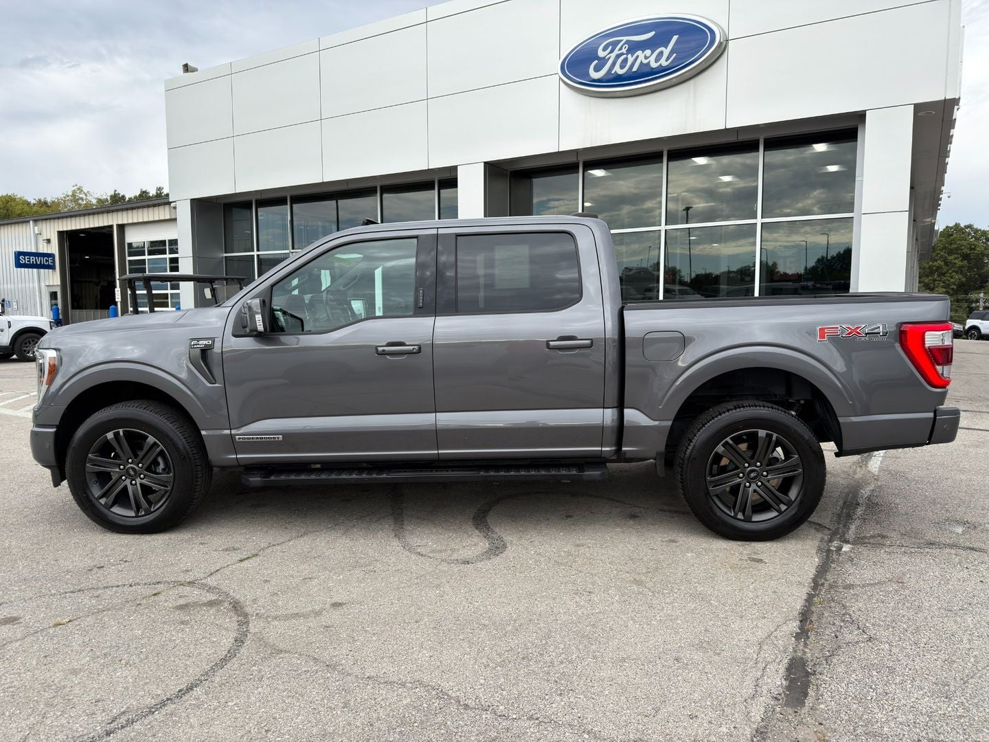 2021 Ford F-150 Lariat 4X4 Powerboost Hybrid V6