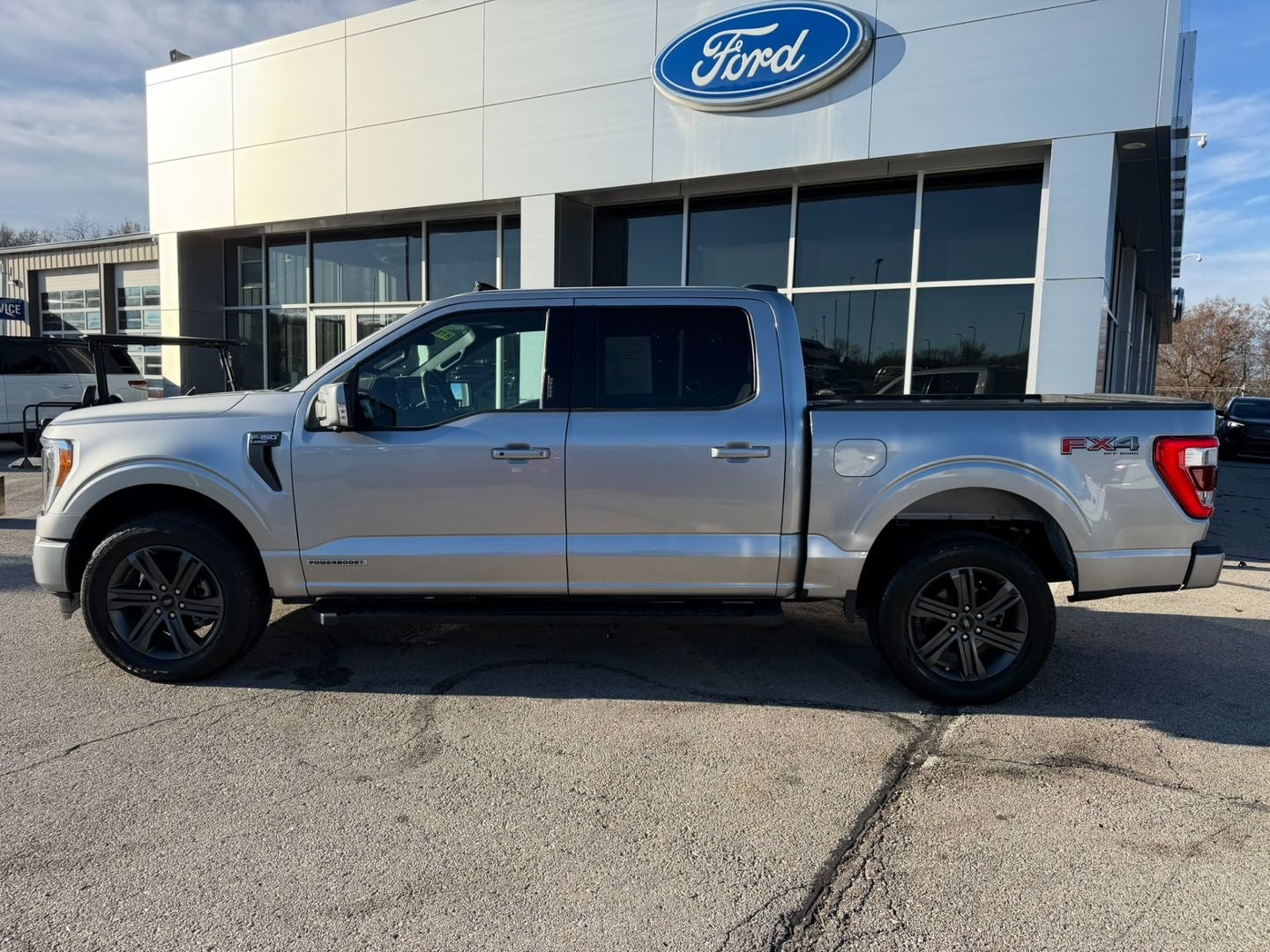 2023 Ford F-150 Lariat 4X4 Powerboost Hybrid V6