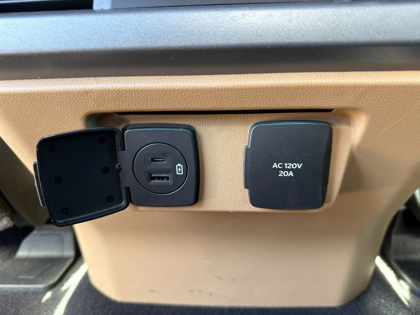 2023 Ford F-150 Lariat 4X4 Powerboost Hybrid V6