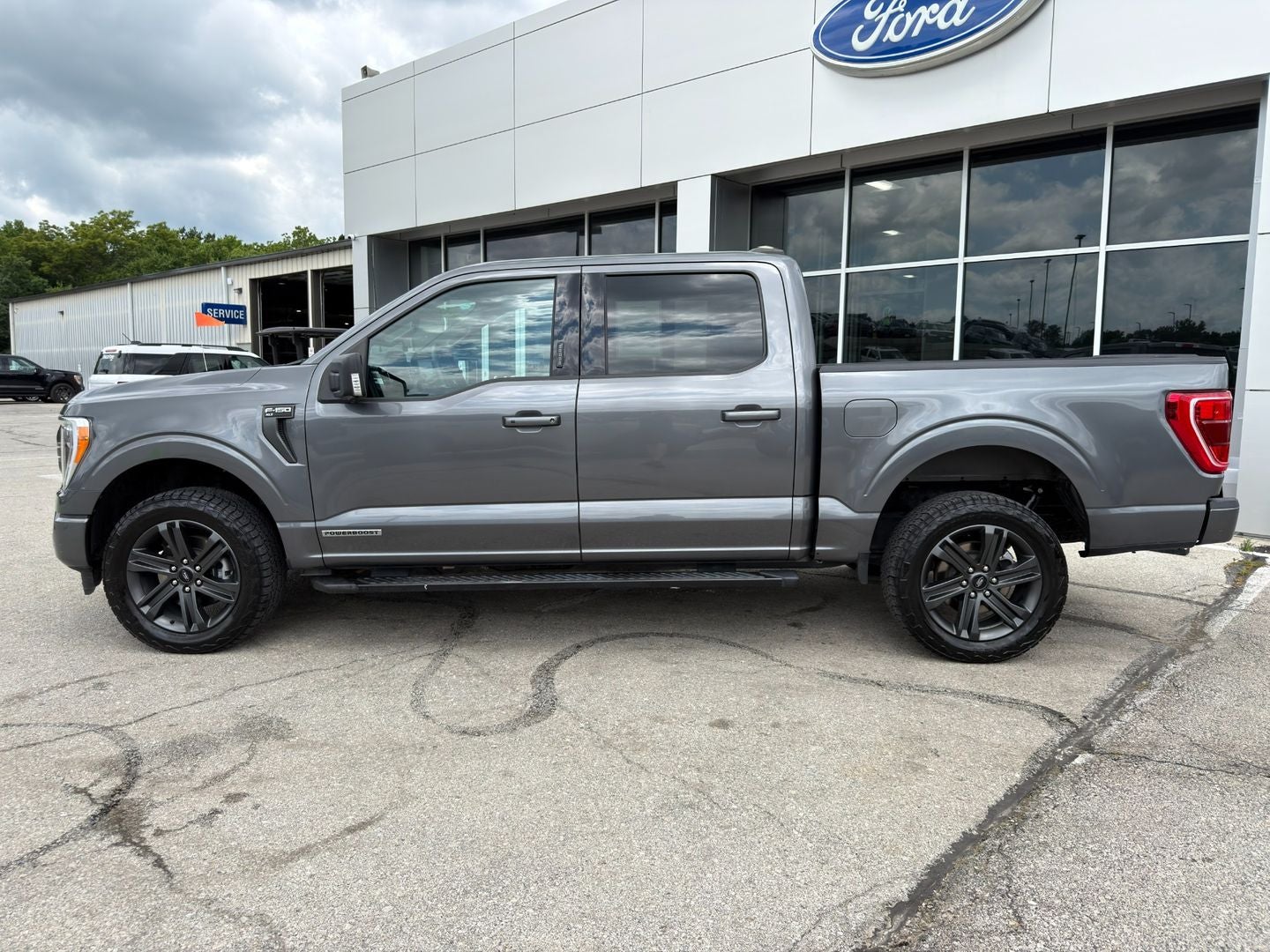 2023 Ford F-150 XLT 4X4 Powerboost Hybrid V6