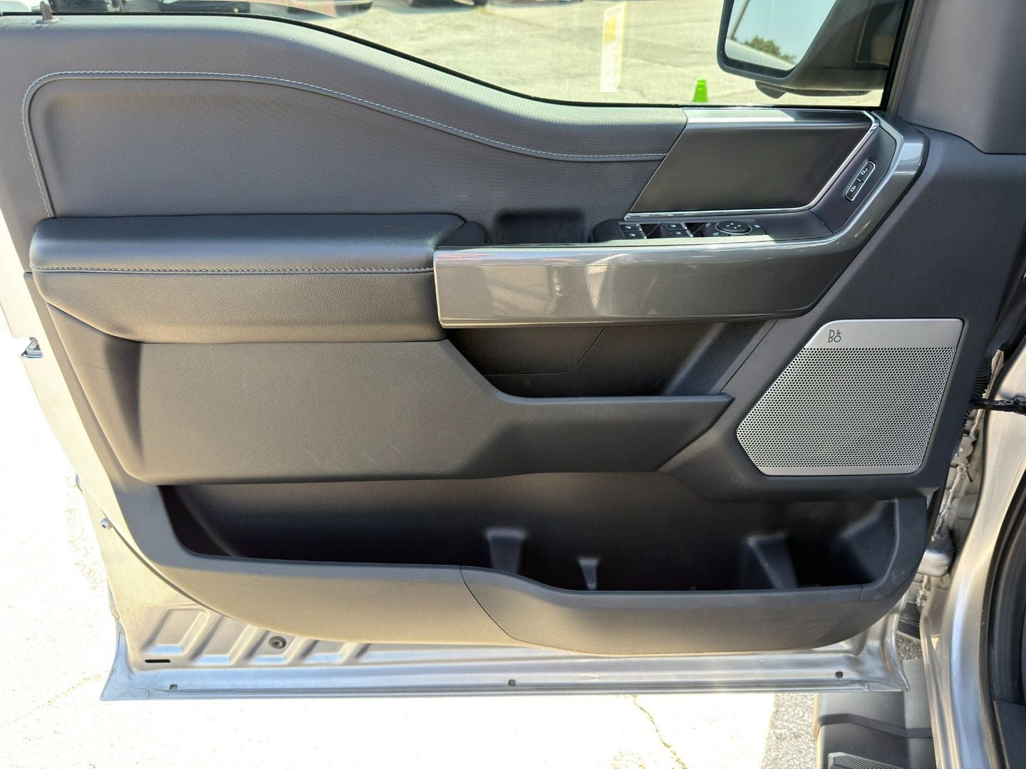 2023 Ford F-150 XLT 4X4 Powerboost Hybrid V6